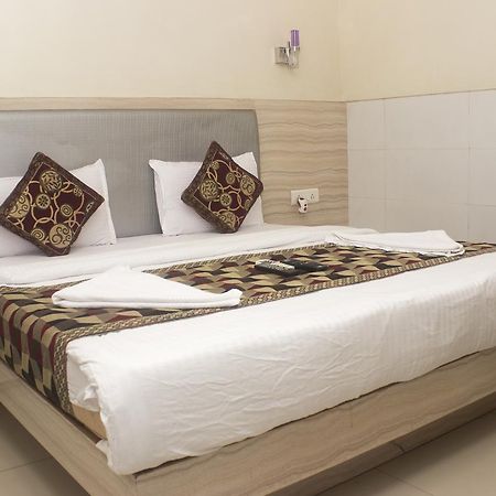 Hotel Kf Residency Bombaj Zewnętrze zdjęcie