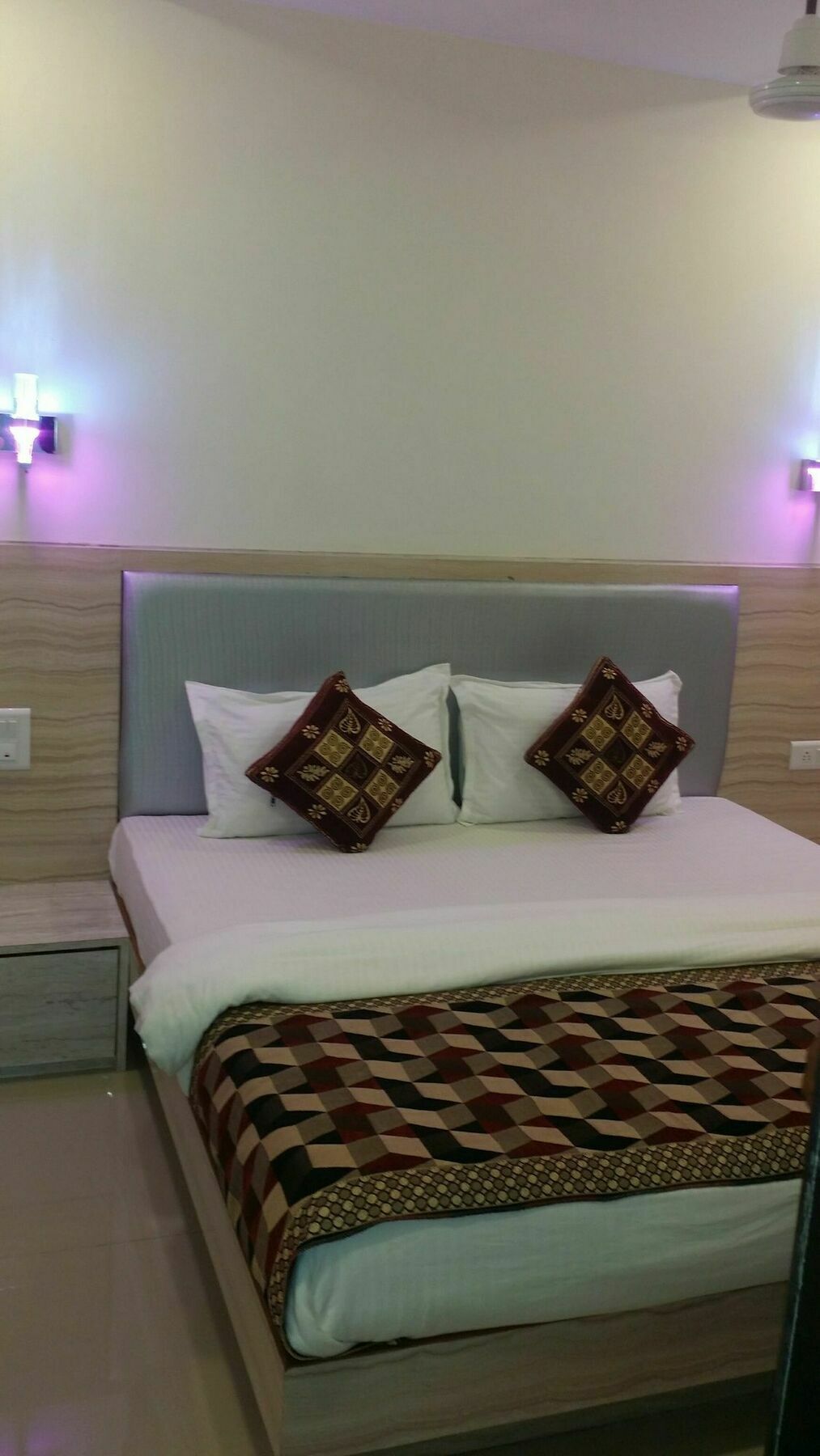 Hotel Kf Residency Bombaj Zewnętrze zdjęcie