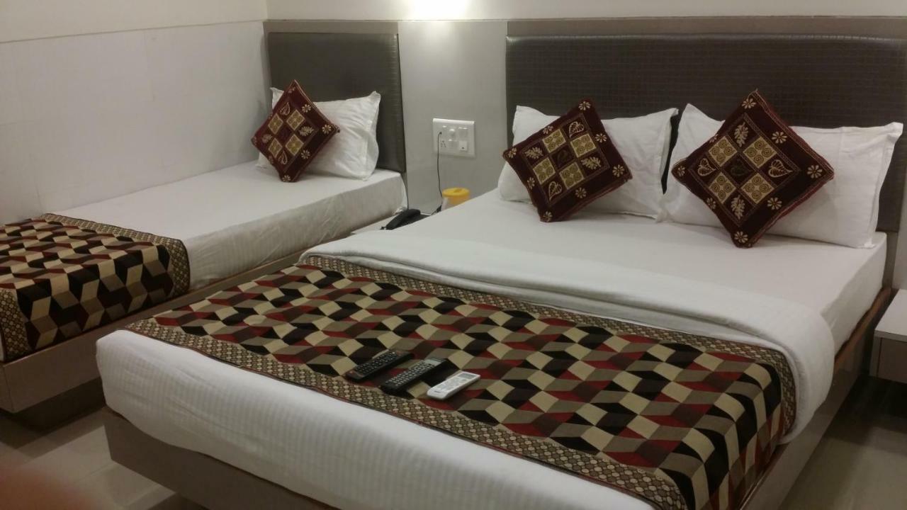 Hotel Kf Residency Bombaj Zewnętrze zdjęcie