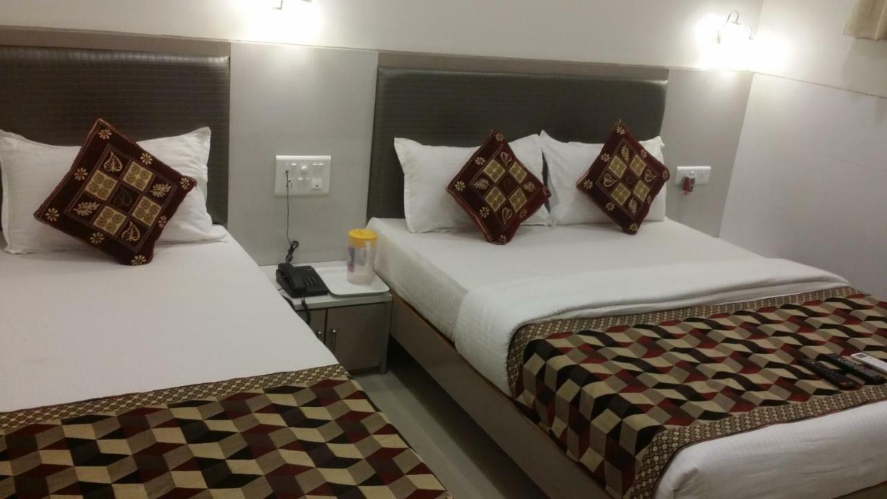 Hotel Kf Residency Bombaj Zewnętrze zdjęcie